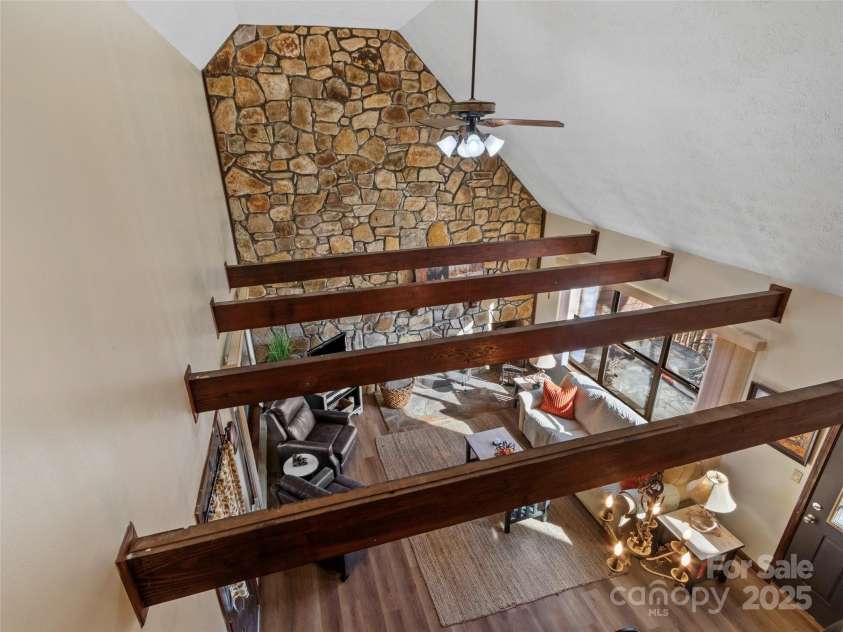383 Overlook Drive, Burnsville, NC 28714.  MLS# CAR4331299, YatesRealty ID 5990. 
