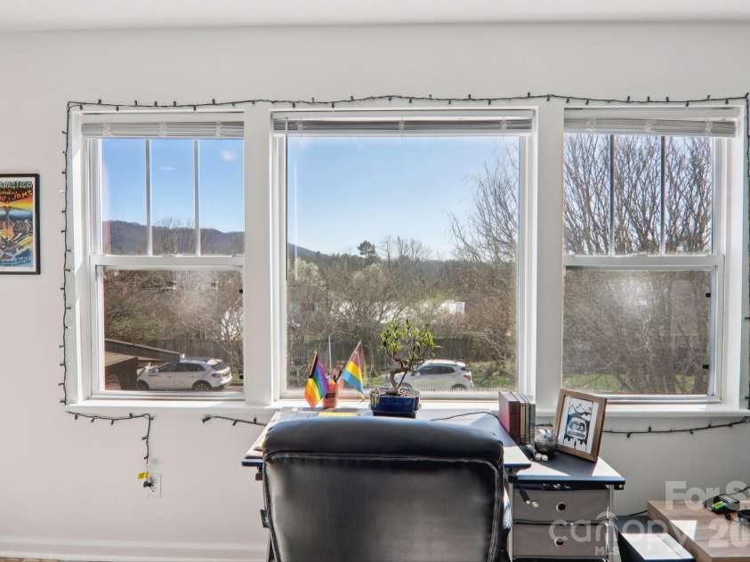 3 Rosemont Court, Asheville, NC 28803.  MLS# CAR4357570, YatesRealty ID 5991. Garage Apt Window View