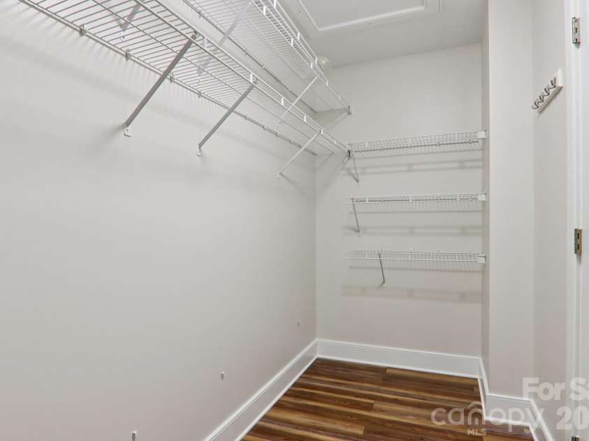 3 Rosemont Court, Asheville, NC 28803.  MLS# CAR4357570, YatesRealty ID 5991.  Second Walk in Closet