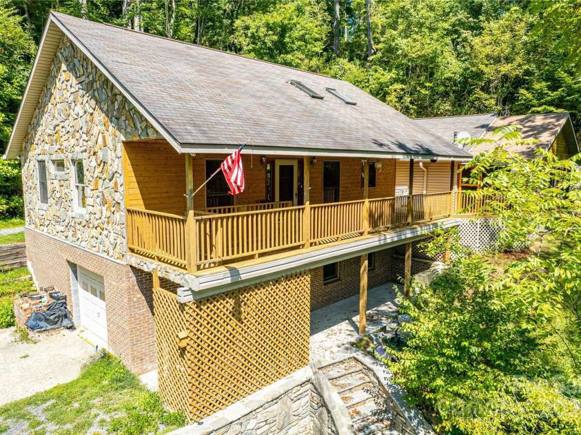 7180 Meadow Fork Road, Hot Springs, NC 28743.  MLS# CAR4184401, YatesRealty ID 5991. 