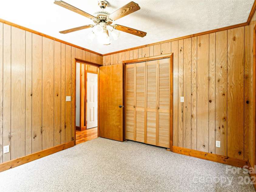 7180 Meadow Fork Road, Hot Springs, NC 28743.  MLS# CAR4184401, YatesRealty ID 5991. Guest Bedroom 1