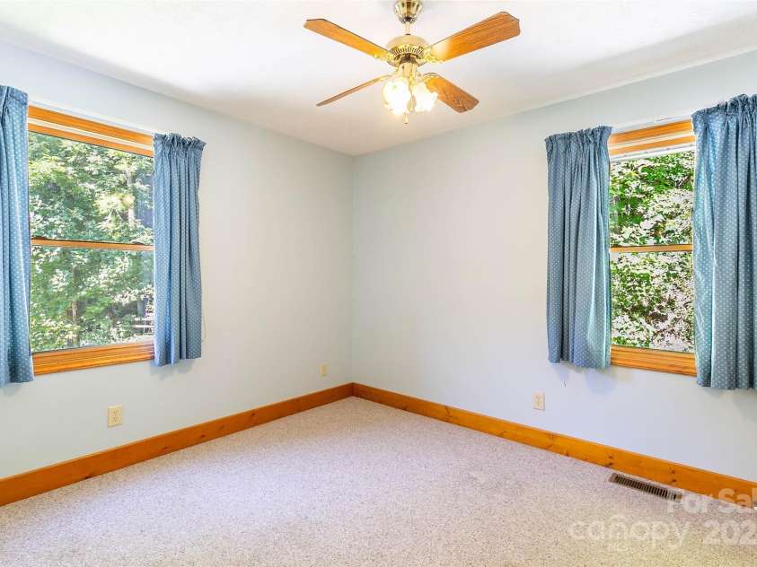 7180 Meadow Fork Road, Hot Springs, NC 28743.  MLS# CAR4184401, YatesRealty ID 5991. Guest Bedroom 2