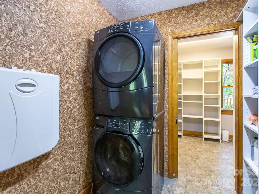 7180 Meadow Fork Road, Hot Springs, NC 28743.  MLS# CAR4184401, YatesRealty ID 5991. Laundry Room