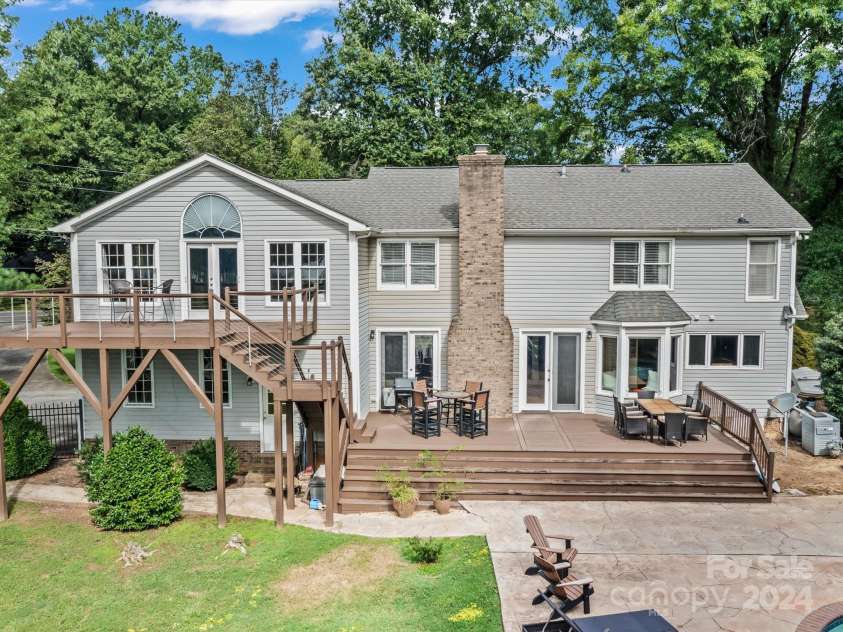 18032 Nantz Road, Cornelius, NC 28031.  MLS# CAR4184346, YatesRealty ID 5992. Back elevtaion