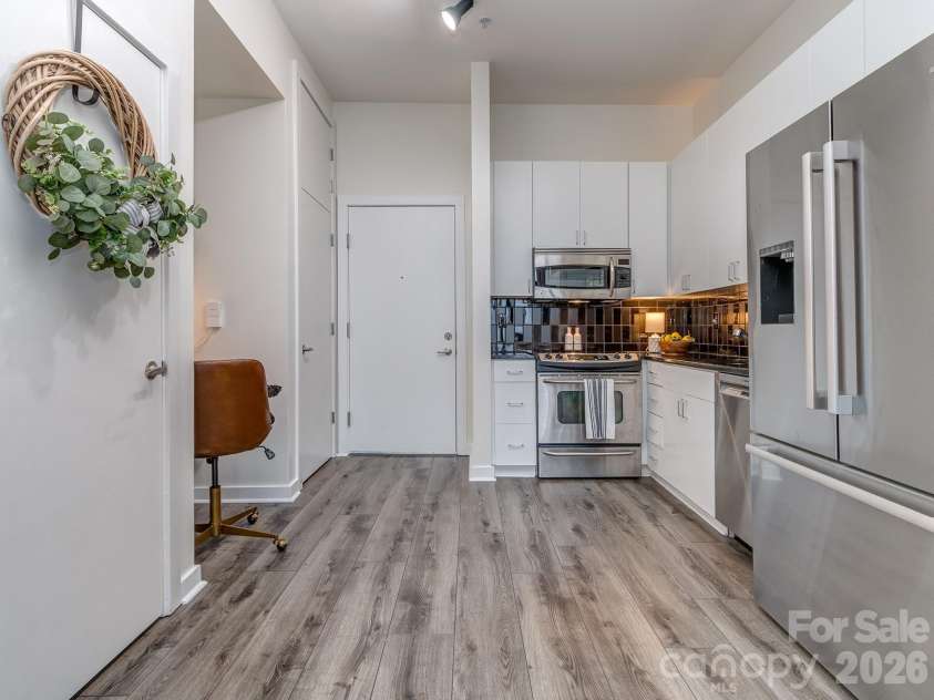 525 Sixth Street, Charlotte, NC 28202.  MLS# CAR4302449, YatesRealty ID 5992. 