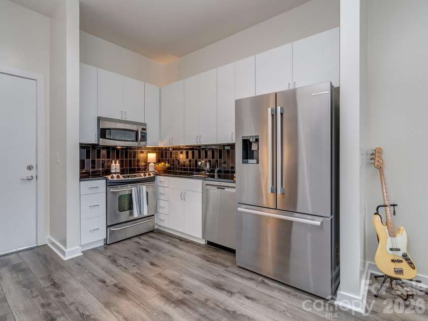 525 Sixth Street, Charlotte, NC 28202.  MLS# CAR4302449, YatesRealty ID 5992. 