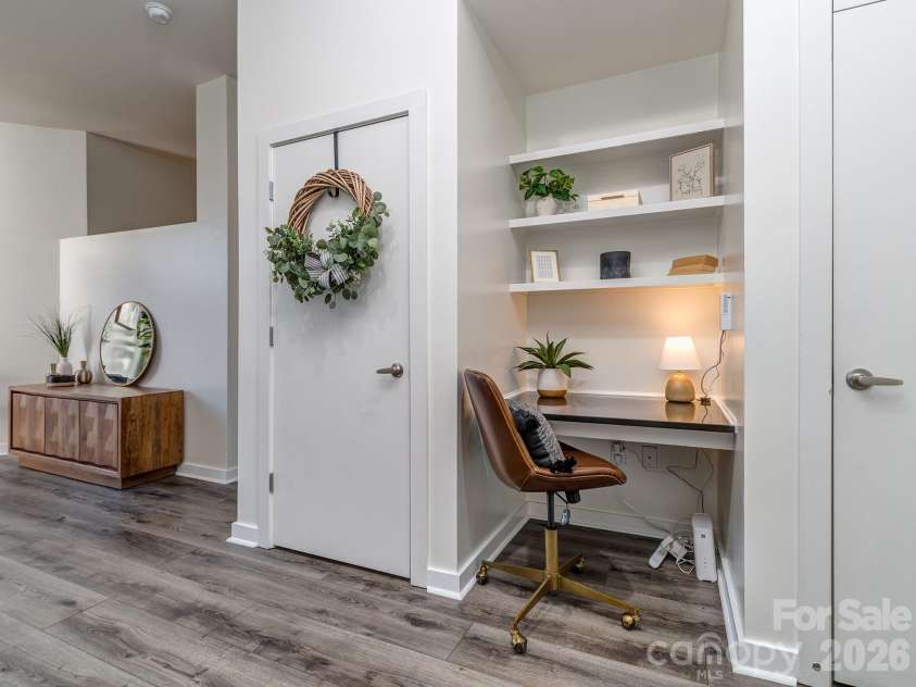 525 Sixth Street, Charlotte, NC 28202.  MLS# CAR4302449, YatesRealty ID 5992. 