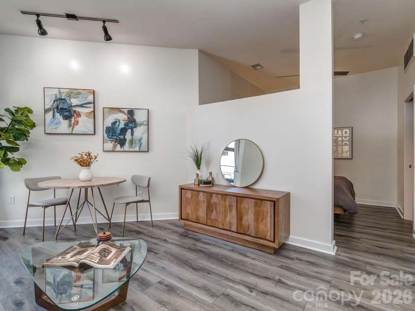 525 Sixth Street, Charlotte, NC 28202.  MLS# CAR4302449, YatesRealty ID 5992. 