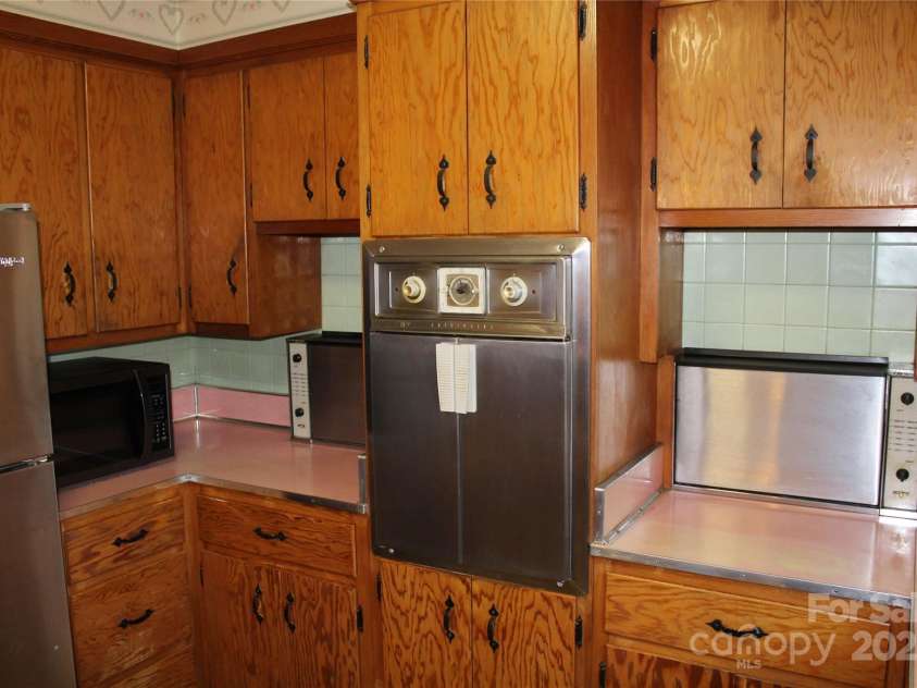 1761 Dearborn Street Extension, Morganton, NC 28655.  MLS# CAR4321224, YatesRealty ID 5993. 