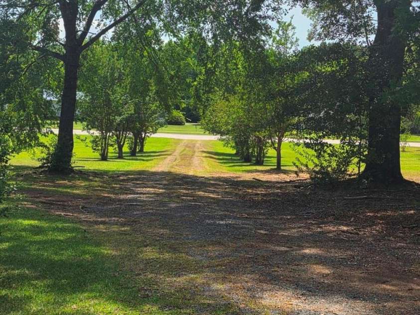 330 Plank Road, Wadesboro, NC 28170.  MLS# CAR4288602, YatesRealty ID 5994. 