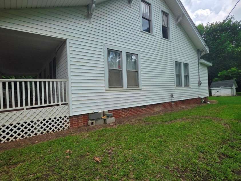 330 Plank Road, Wadesboro, NC 28170.  MLS# CAR4288602, YatesRealty ID 5994. 