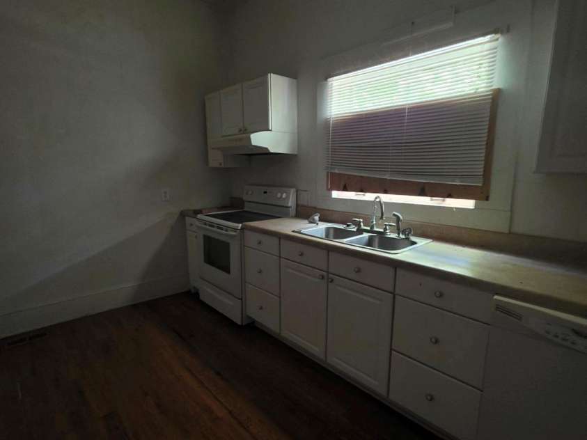 330 Plank Road, Wadesboro, NC 28170.  MLS# CAR4288602, YatesRealty ID 5994. 