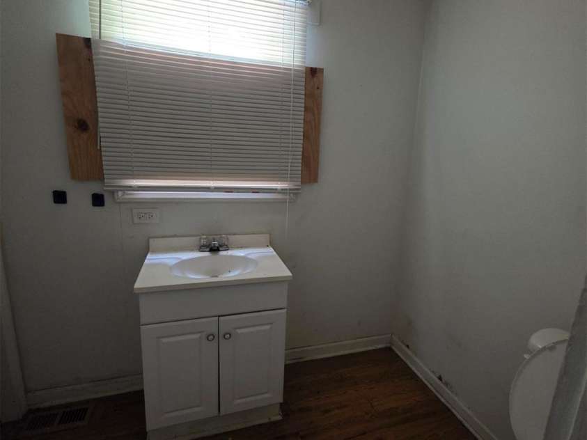 330 Plank Road, Wadesboro, NC 28170.  MLS# CAR4288602, YatesRealty ID 5994. 