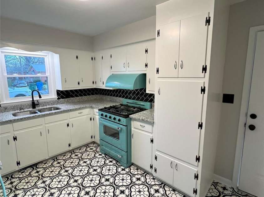 612 Brown Avenue, Albemarle, NC 28001.  MLS# CAR4119824, YatesRealty ID 5995. Kitchen