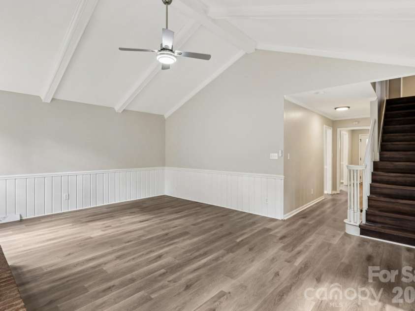 5618 All Saints Lane, Charlotte, NC 28226.  MLS# CAR4320459, YatesRealty ID 5996. 