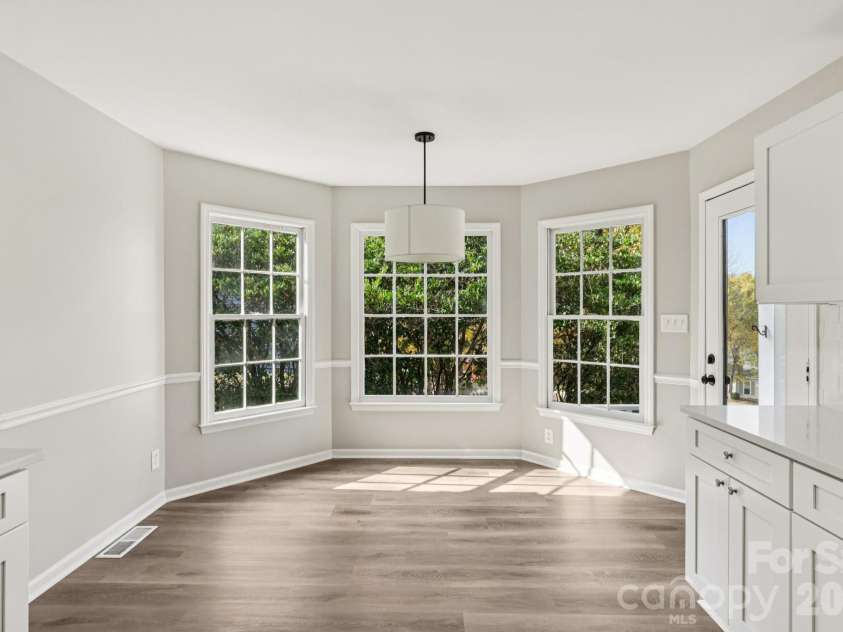 5618 All Saints Lane, Charlotte, NC 28226.  MLS# CAR4320459, YatesRealty ID 5996. 
