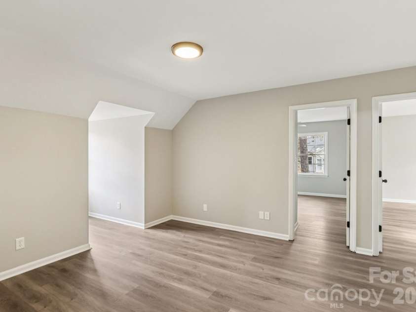 5618 All Saints Lane, Charlotte, NC 28226.  MLS# CAR4320459, YatesRealty ID 5996. 