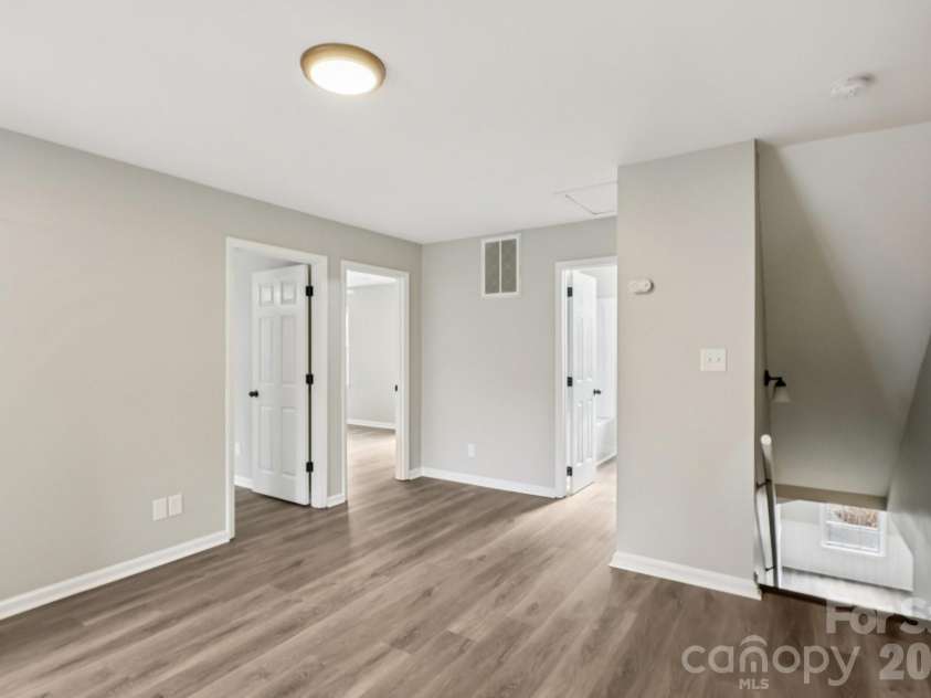 5618 All Saints Lane, Charlotte, NC 28226.  MLS# CAR4320459, YatesRealty ID 5996. 