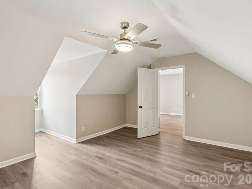 5618 All Saints Lane, Charlotte, NC 28226.  MLS# CAR4320459, YatesRealty ID 5996. 