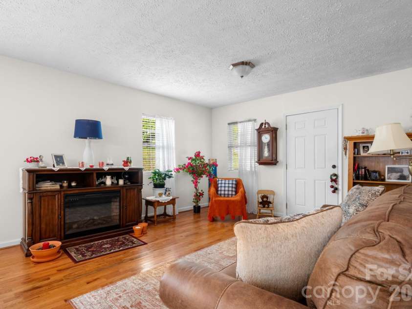 625 Milton Avenue, Valdese, NC 28690.  MLS# CAR4347687, YatesRealty ID 5997. 