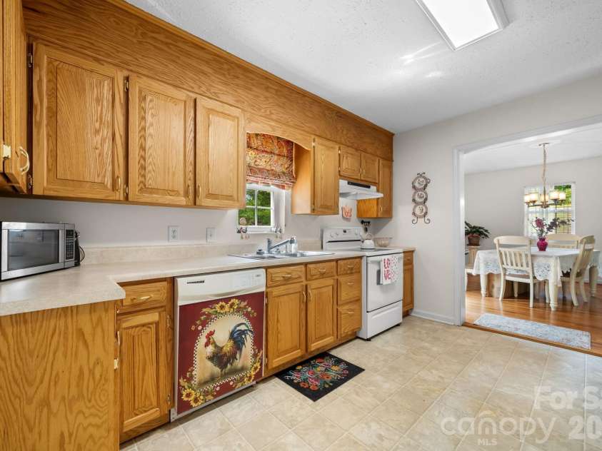625 Milton Avenue, Valdese, NC 28690.  MLS# CAR4347687, YatesRealty ID 5997. 