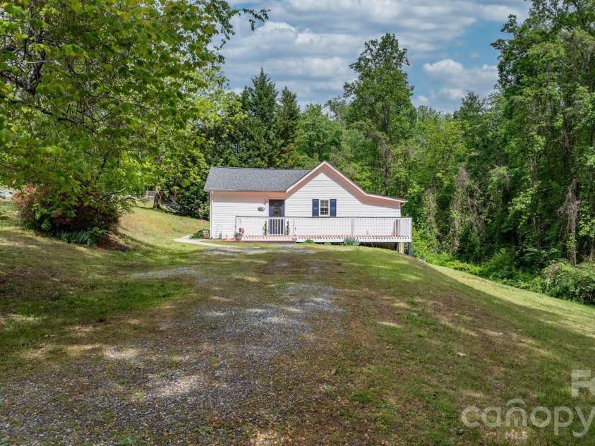 625 Milton Avenue, Valdese, NC 28690.  MLS# CAR4347687, YatesRealty ID 5997. 
