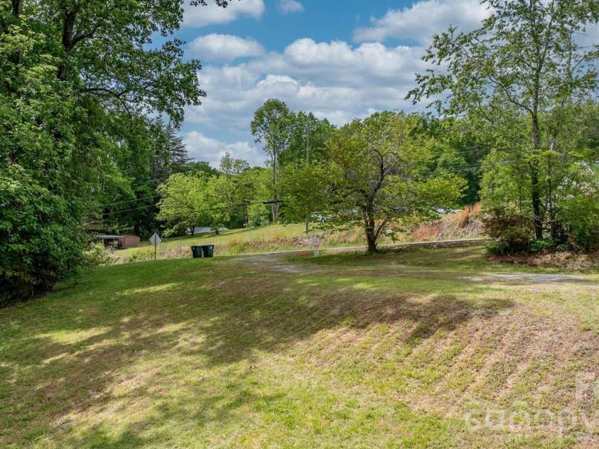 625 Milton Avenue, Valdese, NC 28690.  MLS# CAR4347687, YatesRealty ID 5997. 