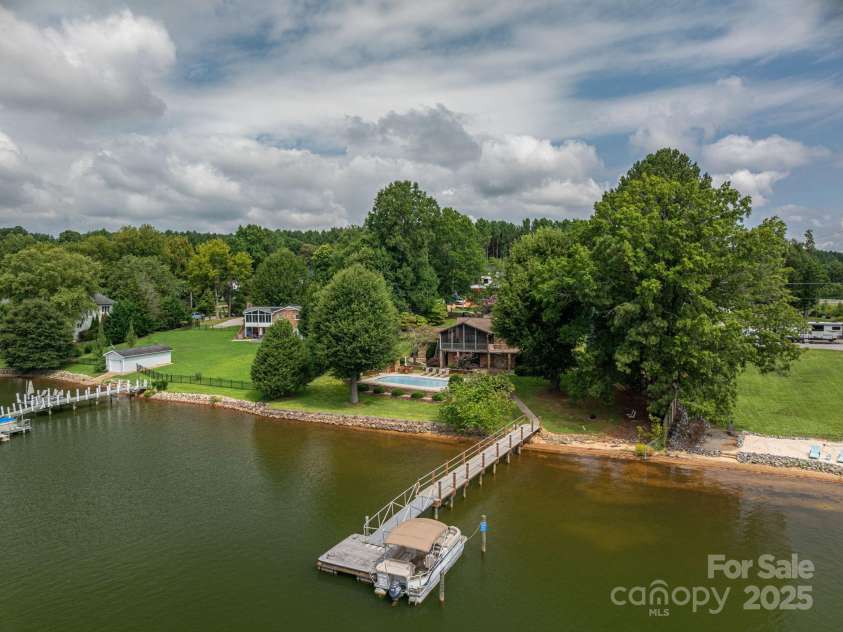 7424 Windy Pine Circle, Denver, NC 28037.  MLS# CAR4306658, YatesRealty ID 5999. 