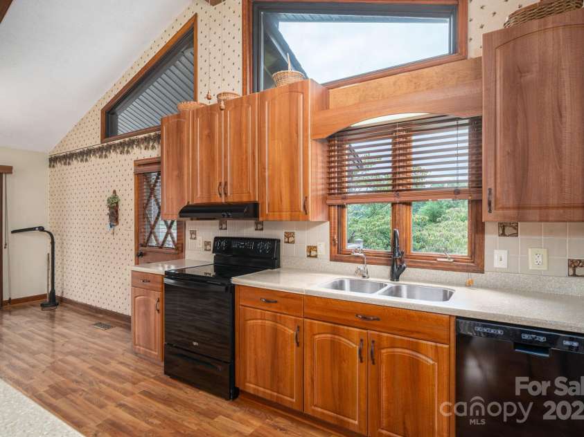 7424 Windy Pine Circle, Denver, NC 28037.  MLS# CAR4306658, YatesRealty ID 5999. 