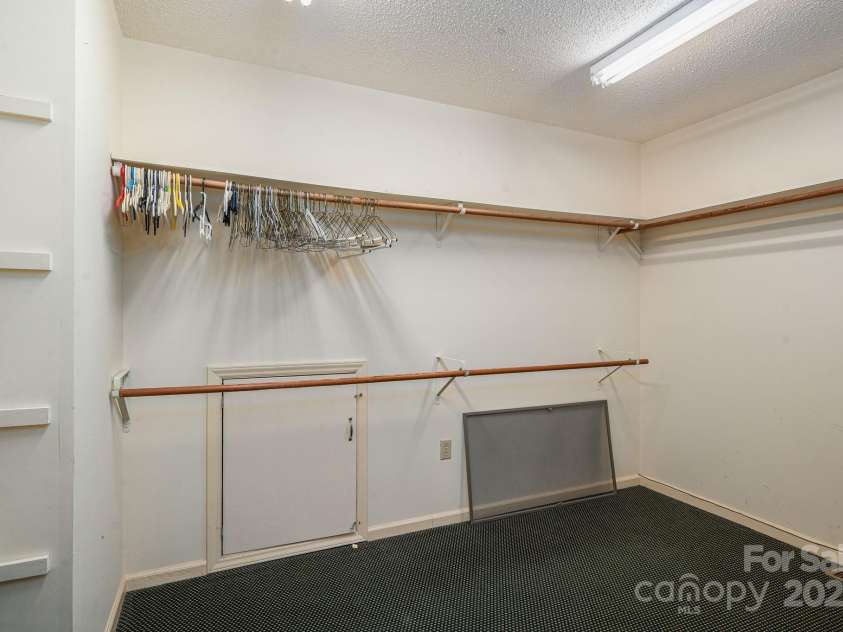 7424 Windy Pine Circle, Denver, NC 28037.  MLS# CAR4306658, YatesRealty ID 5999. 