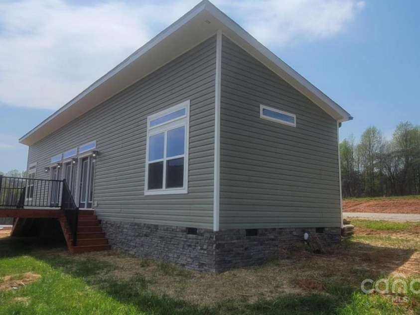 840 Martinat Drive, Valdese, NC 28690.  MLS# CAR4127095, YatesRealty ID 600. 