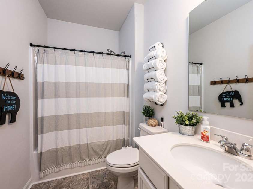 7669 Tanglewood Way, Denver, NC 28037.  MLS# CAR4204660, YatesRealty ID 6000. 