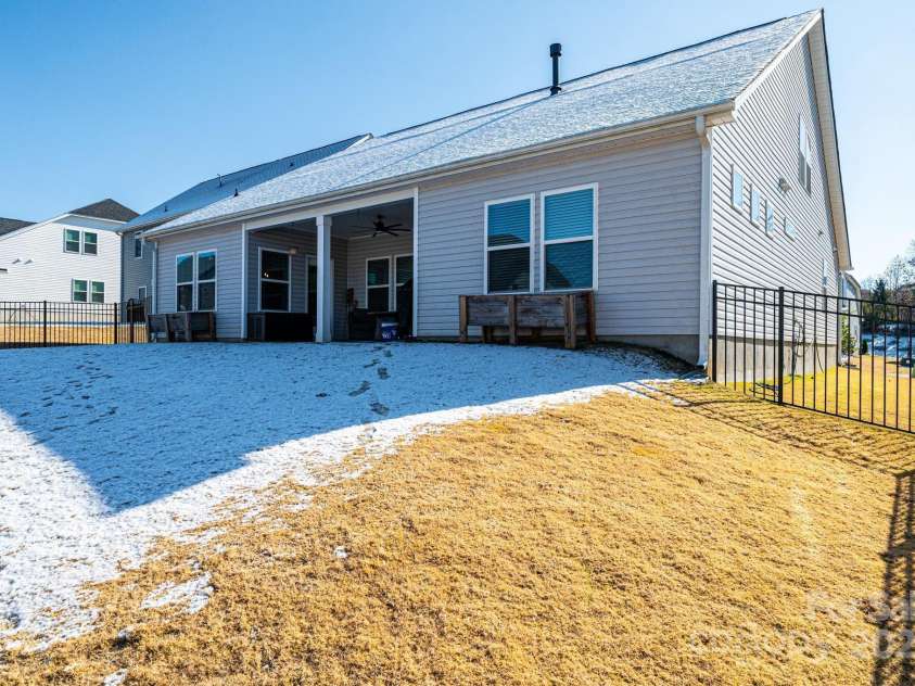 7669 Tanglewood Way, Denver, NC 28037.  MLS# CAR4204660, YatesRealty ID 6000. 