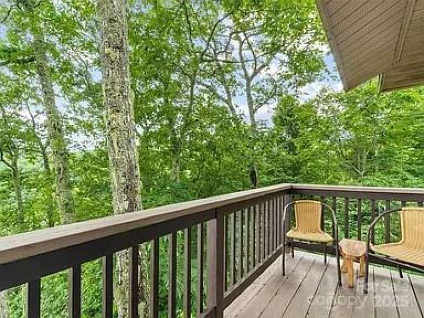 510 Sky Drive, Maggie Valley, NC 28751.  MLS# CAR4244648, YatesRealty ID 6001. 