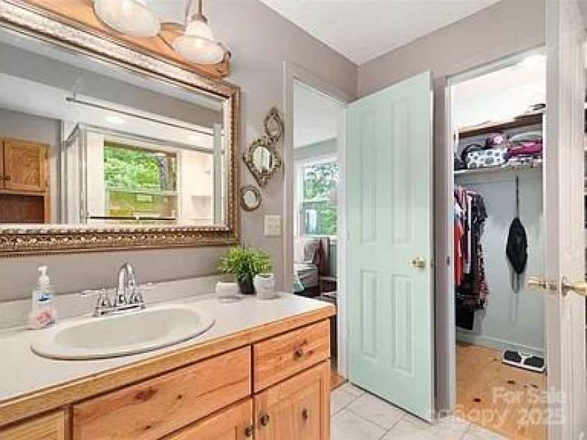 510 Sky Drive, Maggie Valley, NC 28751.  MLS# CAR4244648, YatesRealty ID 6001. 