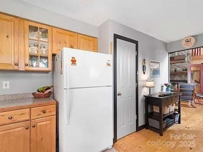 510 Sky Drive, Maggie Valley, NC 28751.  MLS# CAR4244648, YatesRealty ID 6001. 