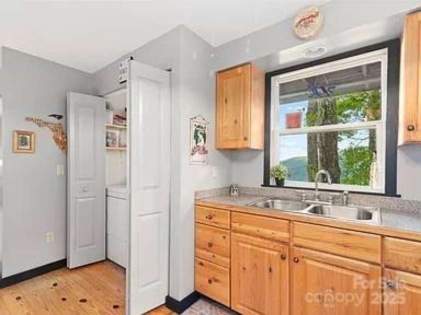 510 Sky Drive, Maggie Valley, NC 28751.  MLS# CAR4244648, YatesRealty ID 6001. 