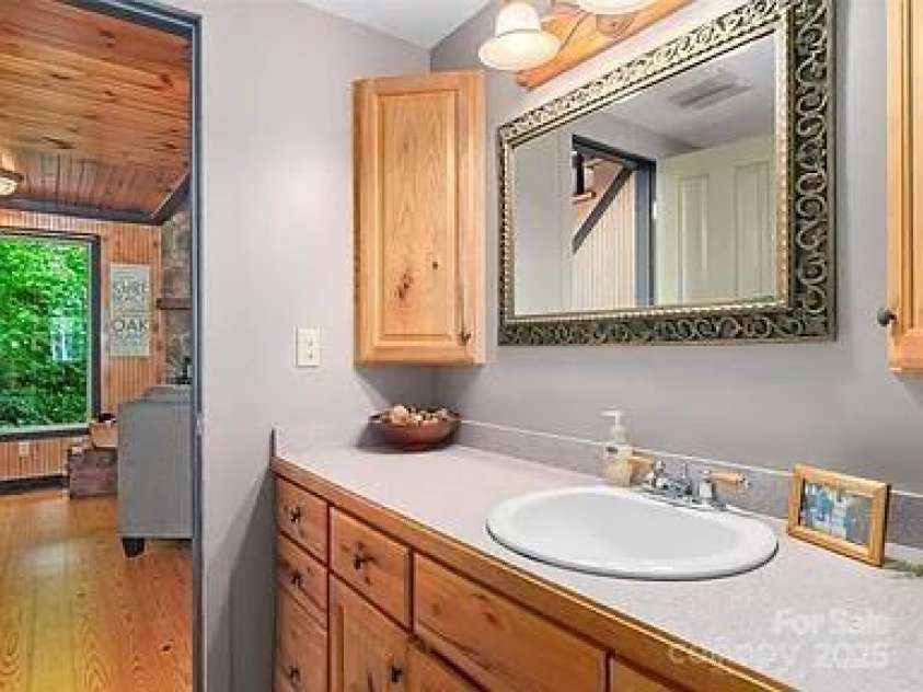 510 Sky Drive, Maggie Valley, NC 28751.  MLS# CAR4244648, YatesRealty ID 6001. 