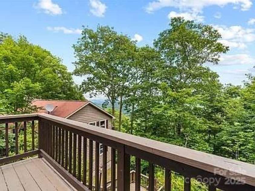 510 Sky Drive, Maggie Valley, NC 28751.  MLS# CAR4244648, YatesRealty ID 6001. 