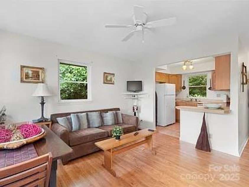 510 Sky Drive, Maggie Valley, NC 28751.  MLS# CAR4244648, YatesRealty ID 6001. 