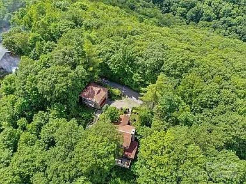 510 Sky Drive, Maggie Valley, NC 28751.  MLS# CAR4244648, YatesRealty ID 6001. 