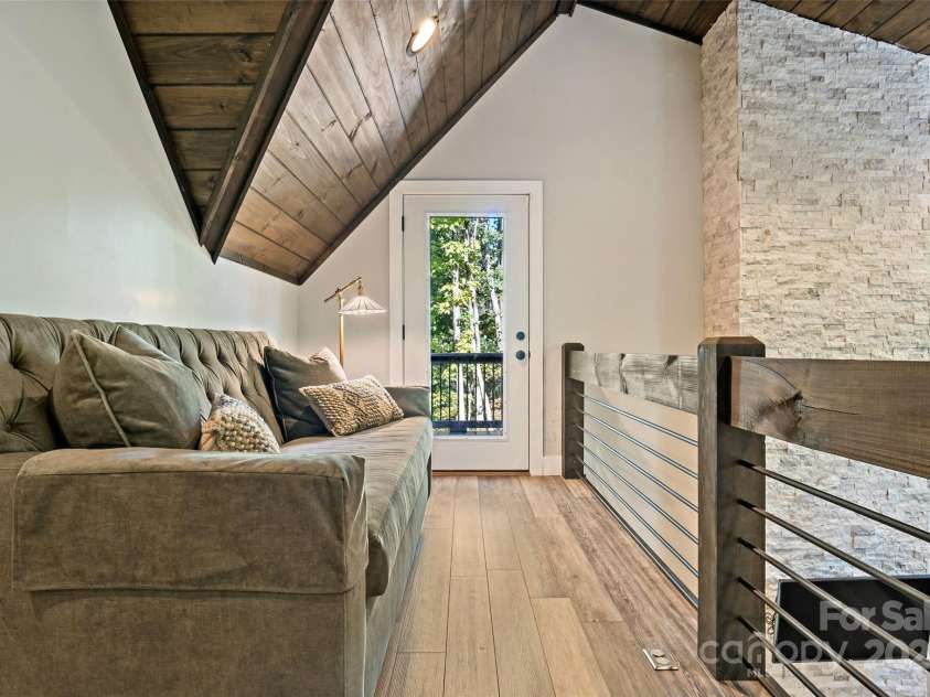 25 Briar Ridge Lane, Nebo, NC 28761.  MLS# CAR4247532, YatesRealty ID 6003. 