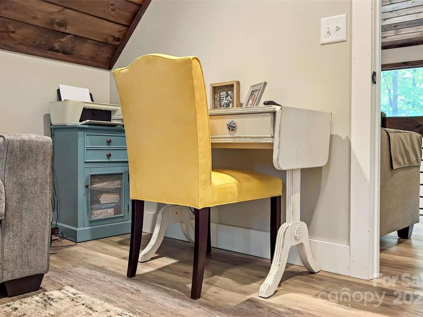 25 Briar Ridge Lane, Nebo, NC 28761.  MLS# CAR4247532, YatesRealty ID 6003. 