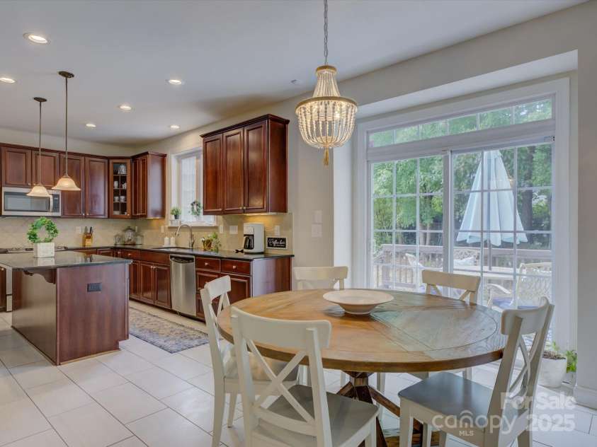8200 Sturminster Drive, Waxhaw, NC 28173.  MLS# CAR4316665, YatesRealty ID 6003. 