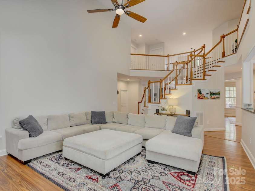 8200 Sturminster Drive, Waxhaw, NC 28173.  MLS# CAR4316665, YatesRealty ID 6003. 