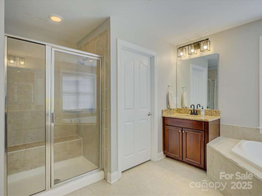8200 Sturminster Drive, Waxhaw, NC 28173.  MLS# CAR4316665, YatesRealty ID 6003. 