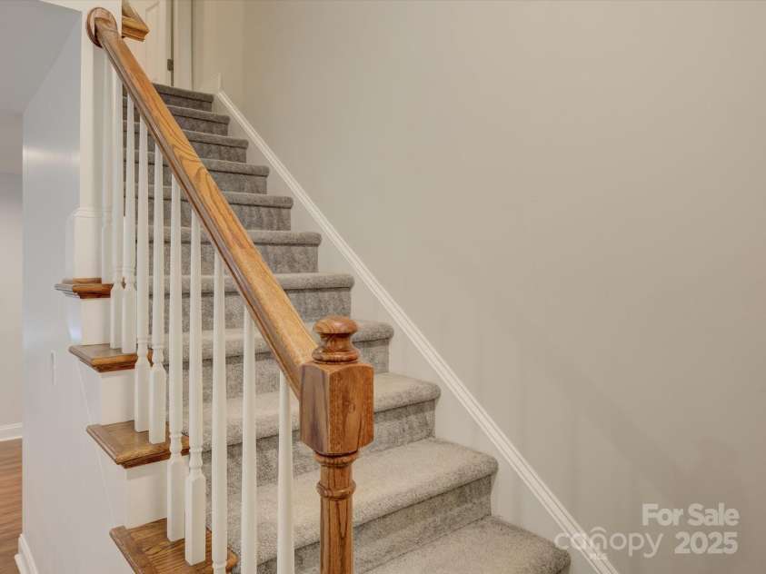 8200 Sturminster Drive, Waxhaw, NC 28173.  MLS# CAR4316665, YatesRealty ID 6003. 