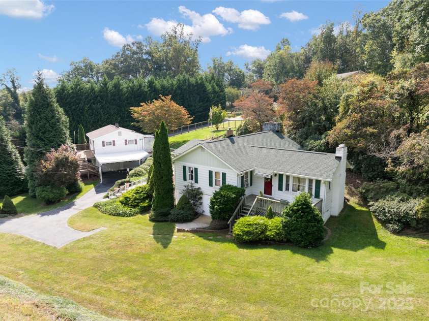 338 Morgan Road, Candler, NC 28715.  MLS# CAR4224621, YatesRealty ID 6004. 