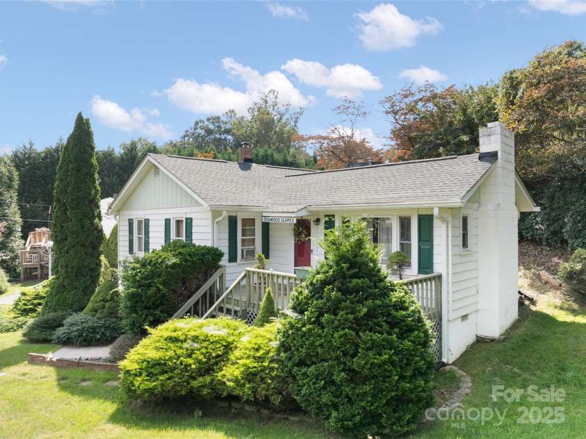 338 Morgan Road, Candler, NC 28715.  MLS# CAR4224621, YatesRealty ID 6004. 