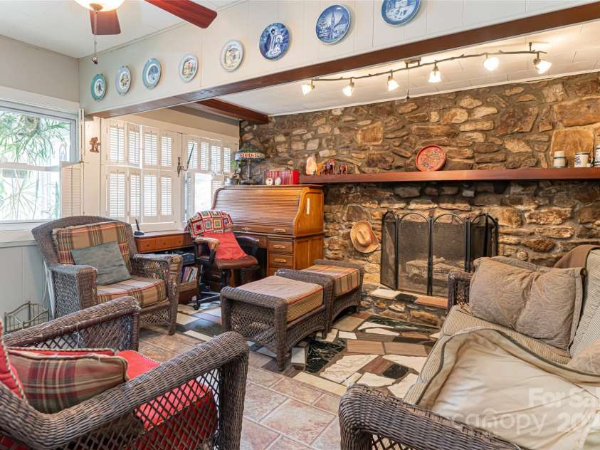 338 Morgan Road, Candler, NC 28715.  MLS# CAR4224621, YatesRealty ID 6004. 